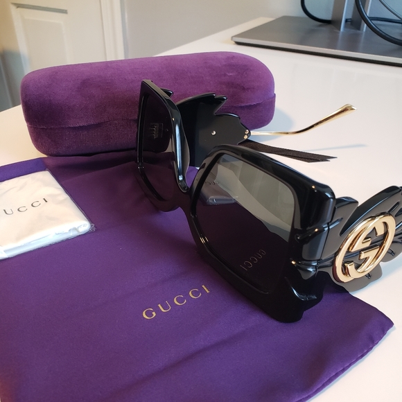 Gucci glasses